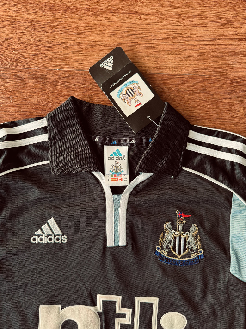 Newcastle away 2000-1 Shearer