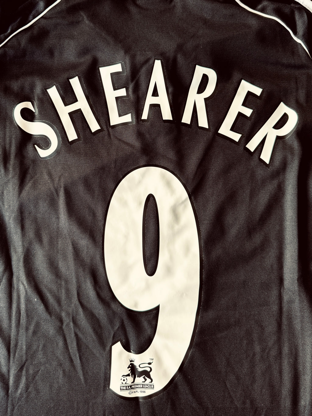 Newcastle away 2000-1 Shearer