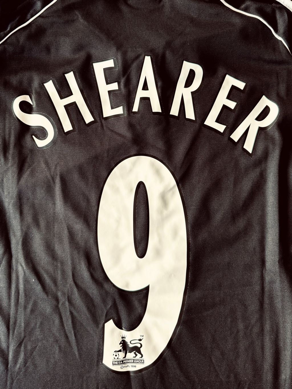 Newcastle away 2000-1 Shearer