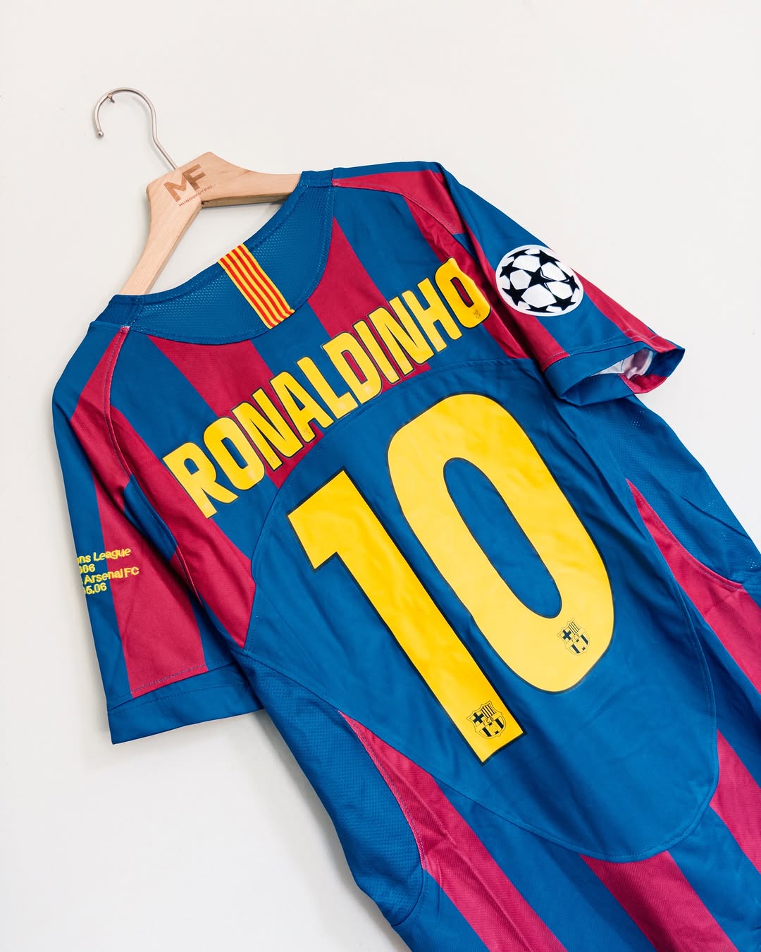 Barcelona 2006 champions league final Ronaldinho