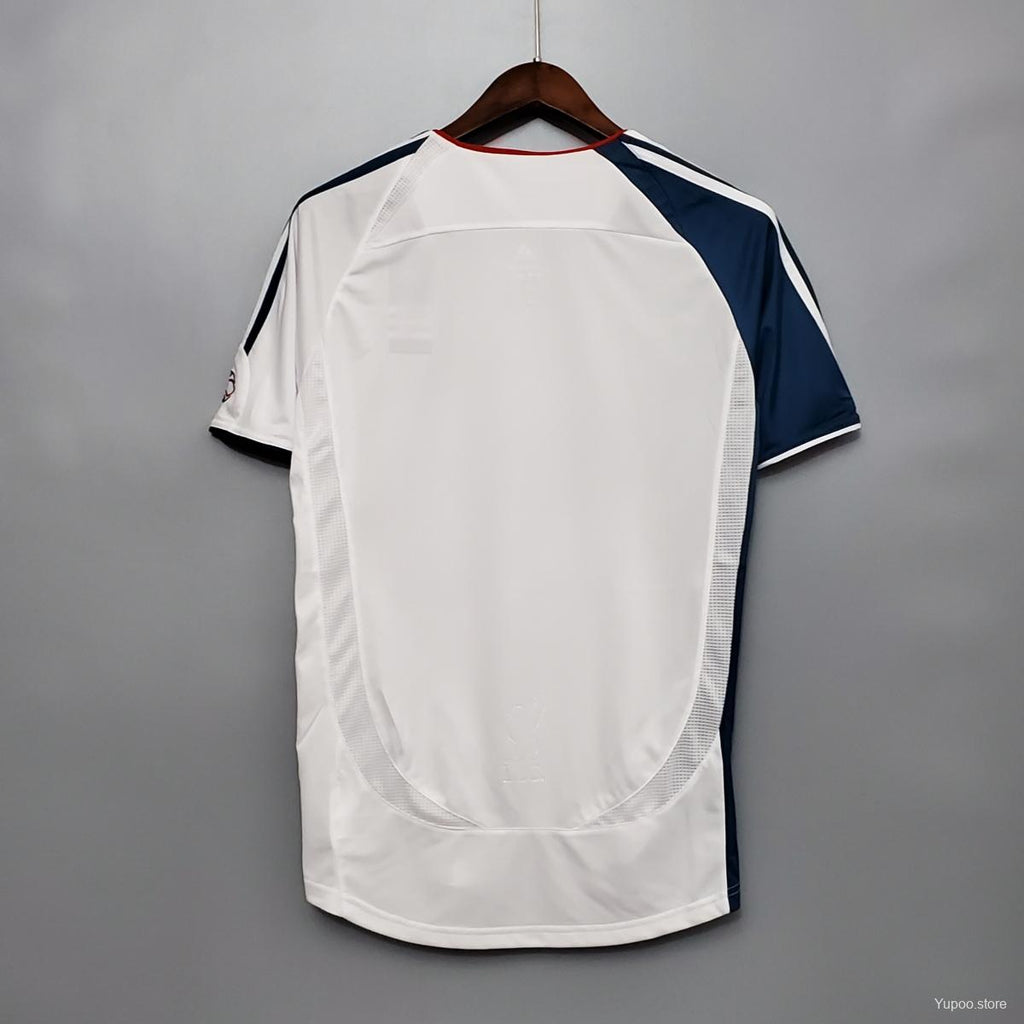 Liverpool away 2006-7