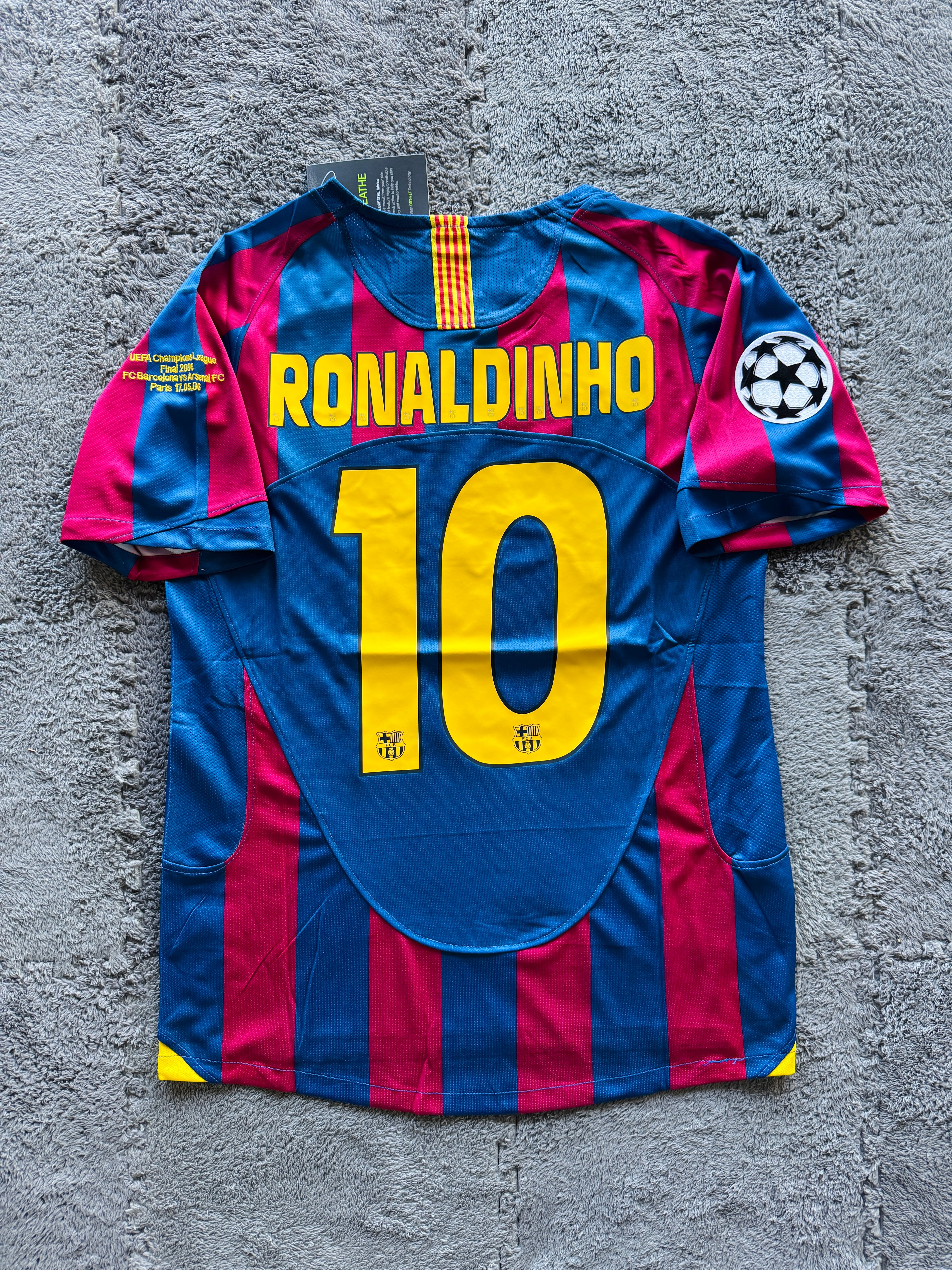 Barcelona 2006 champions league final Ronaldinho