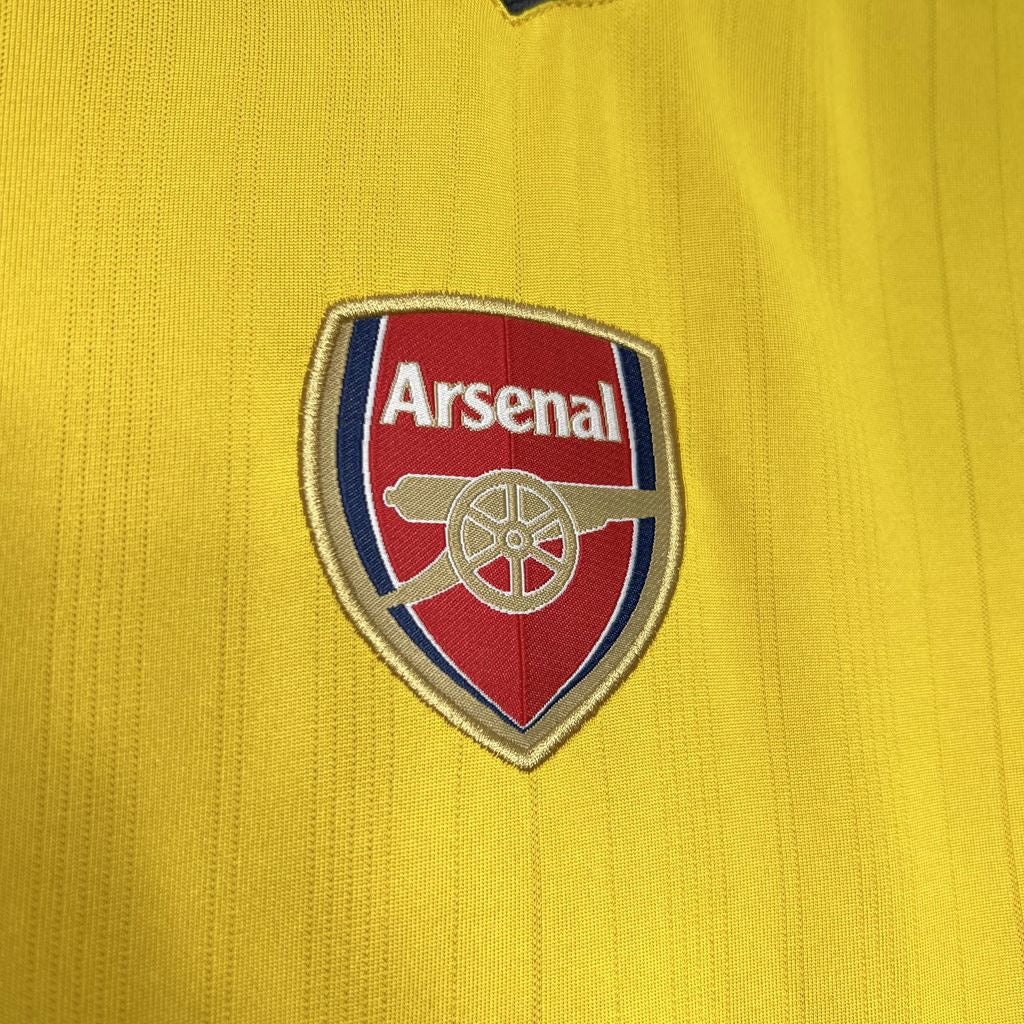 Arsenal away 2005-6
